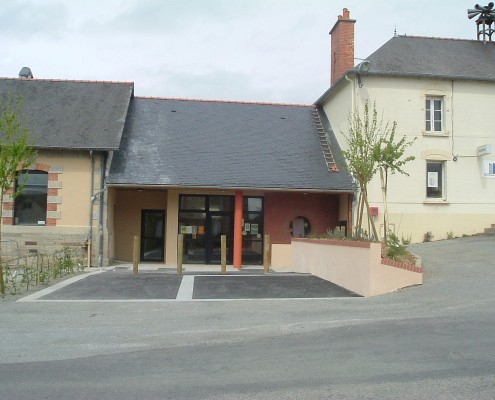 Ecole Publique de MESSAC - Entrée après renovation 2